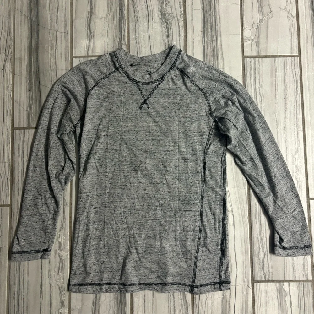 Grey tshirt - Picture 1 of 3